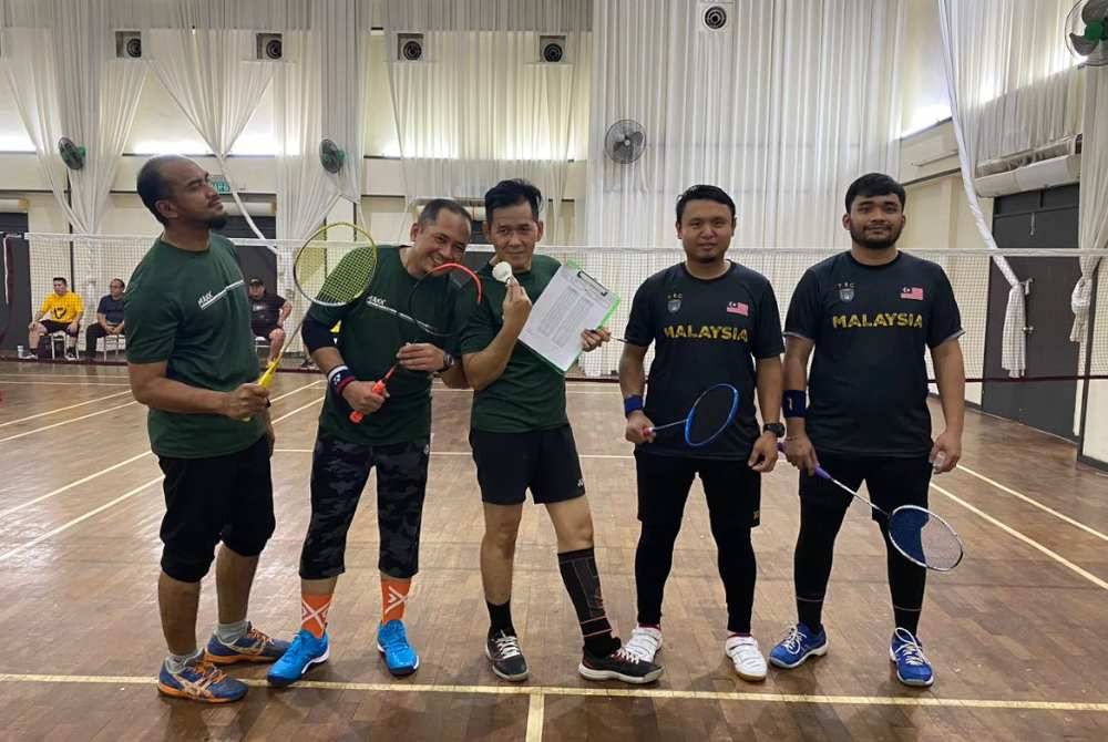 Penduduk Taman Alam Budiman yang menyertai Karnival Sukan ABRA.