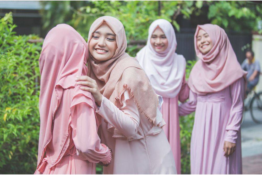 TIDAK perlu tunggu awal atau hujung tahun untuk memasang azam kerana dalam kehidupan manusia, setiap hari kita perlu berazam untuk melakukan kebaikan dan menjadi manusia berguna. 