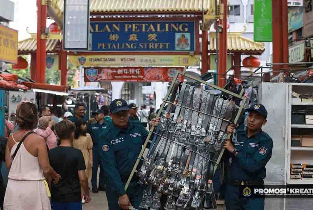 Operasi yang dijalankan tindakan sekitar Jalan Silang, Jalan Petaling dan Masjid India pada Khamis. Foto Facebook DBKL