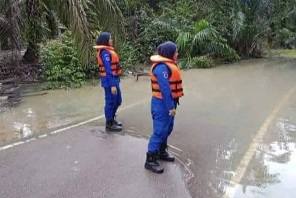 Banjir dijangka berlaku secara berperingkat di beberapa daerah di Johor iaitu Kulai, Johor Bahru dan Pontian hingga 5 petang Ahad.