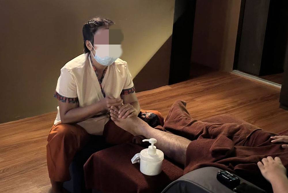 JIM menggempur tujuh lokasi premis urut dan dandan di sekitar Johor Bahru pada Ahad.