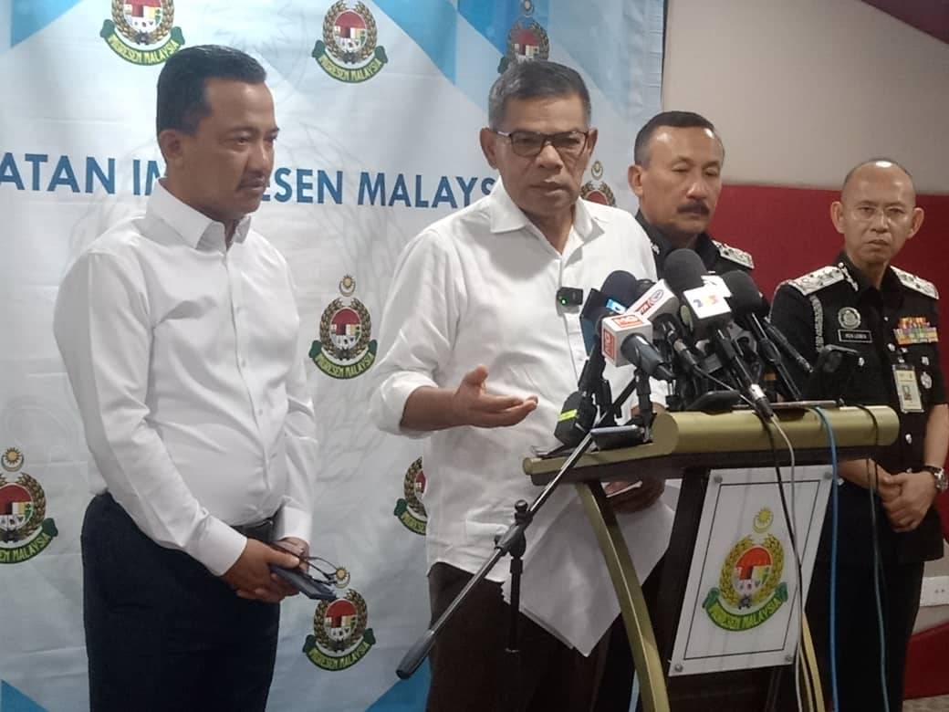 Saifuddin membuat lawatan kerja ke JIM Negeri Selangor sempena Program Rekalibrasi Tenaga Kerja pada Selasa.
