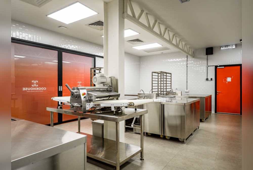 Kemudahan COOKHOUSE Baking yang disediakan.