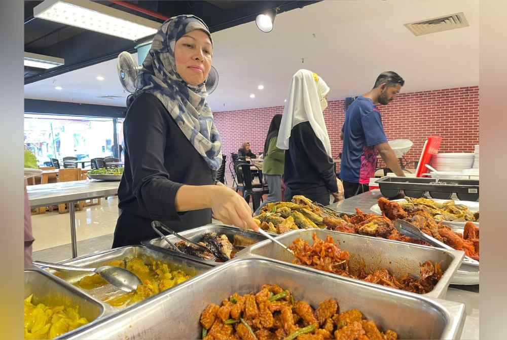 Yusriza terpaksa menutup premisnya bermula Khamis kerana masalah air bersih.