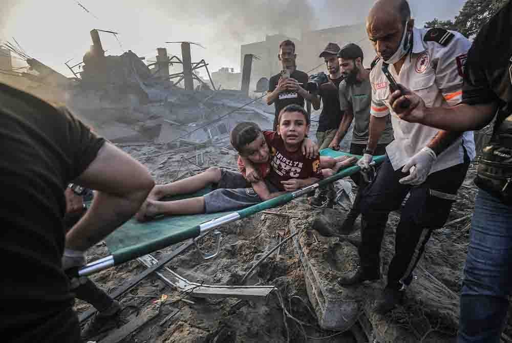 Lebih 1,000 kanak-kanak Palestin di Gaza terpaksa diamputasi selepas mengalami kecederaan parah akibat serangan tentera rejim Zionis di Semenanjung Gaza dalam tempoh 100 hari lepas. FOTO EPA