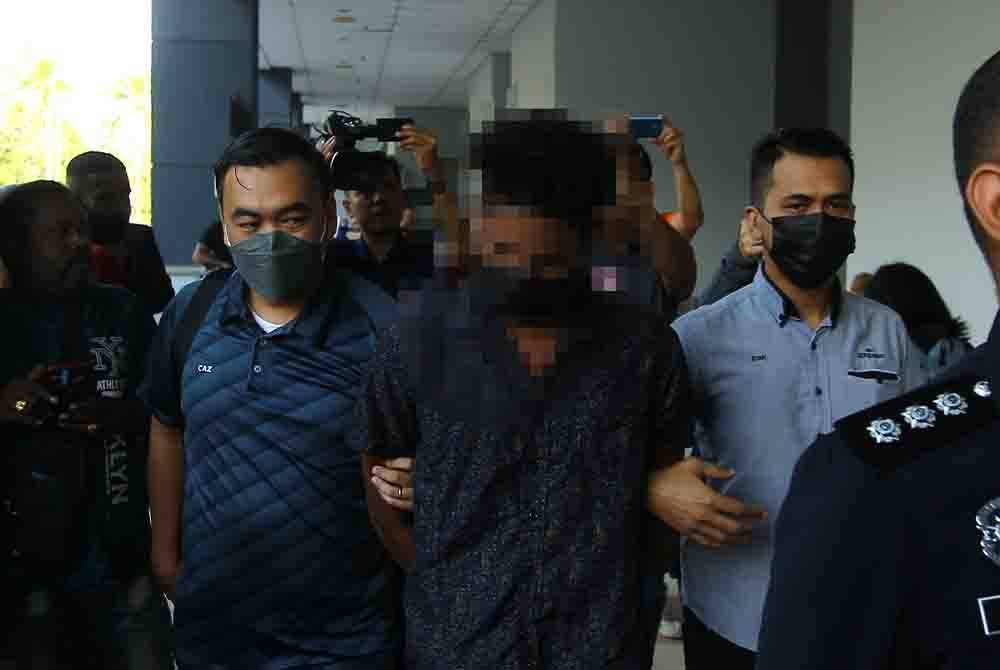 Seorang remaja bawah umur dihadapkan ke Mahkamah Majistret pada Rabu atas pertuduhan membunuh seorang warga emas awal Januari lalu.