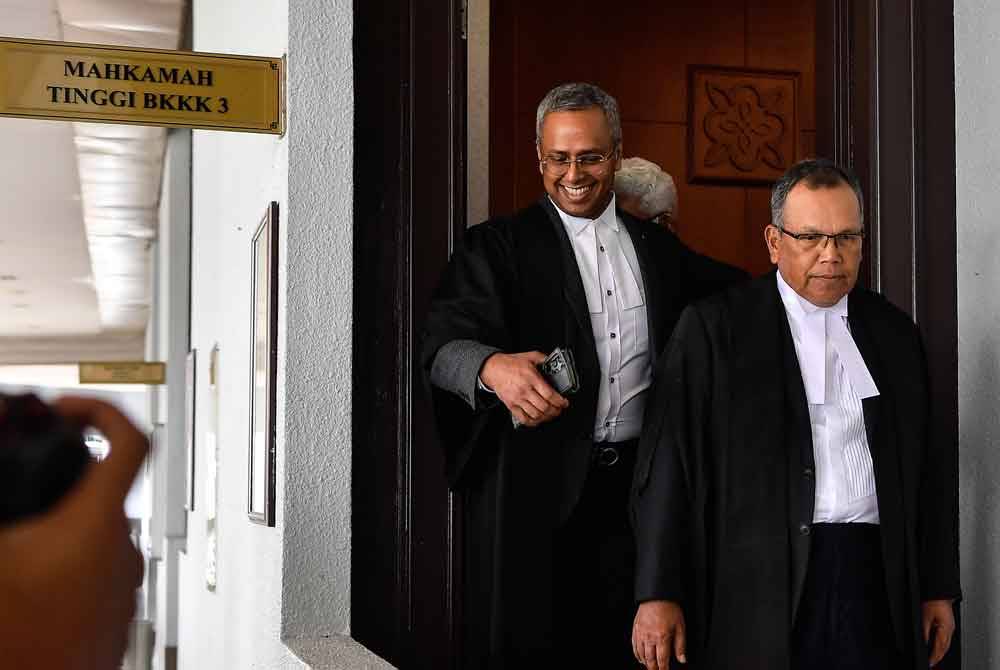 Md Raus diterima sebagai peguam bela dan peguam cara Mahkamah Tinggi Malaya. Foto Bernama