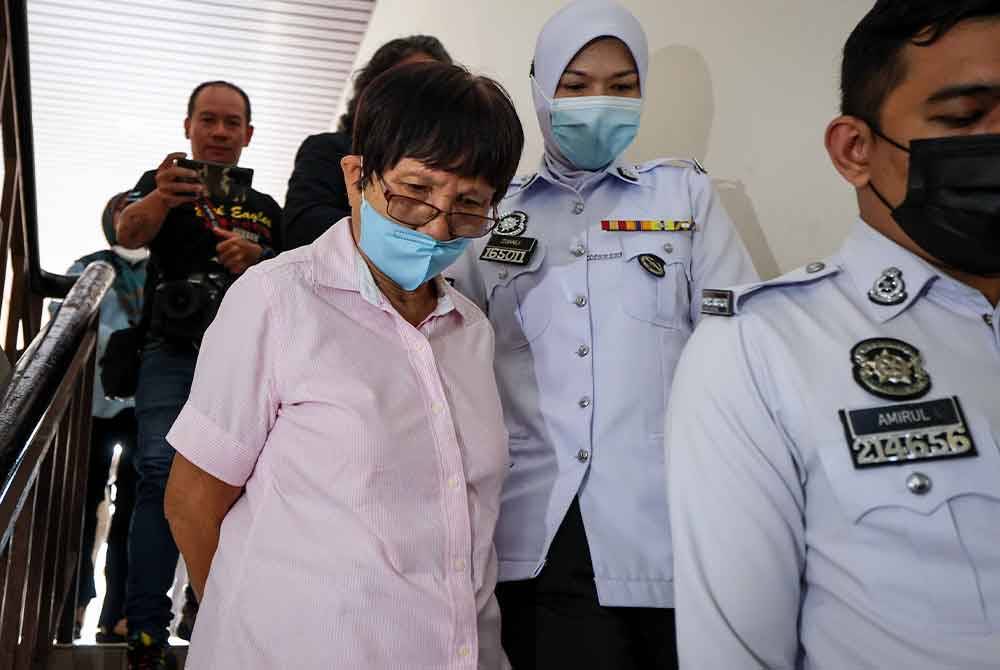 Tan Leuk Ley, 76, didakwa di Mahkamah Majistret hari ini atas tiga pertuduhan memandu secara berbahaya sehingga menyebabkan tiga kemalangan, November tahun lepas. Foto Bernama