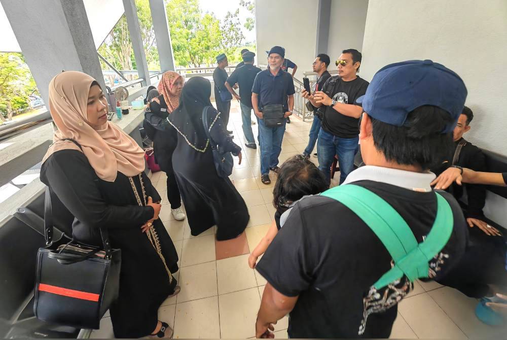 Pengikut inkues Baby Syifaa yang hadir di Mahkamah Koroner Seremban.