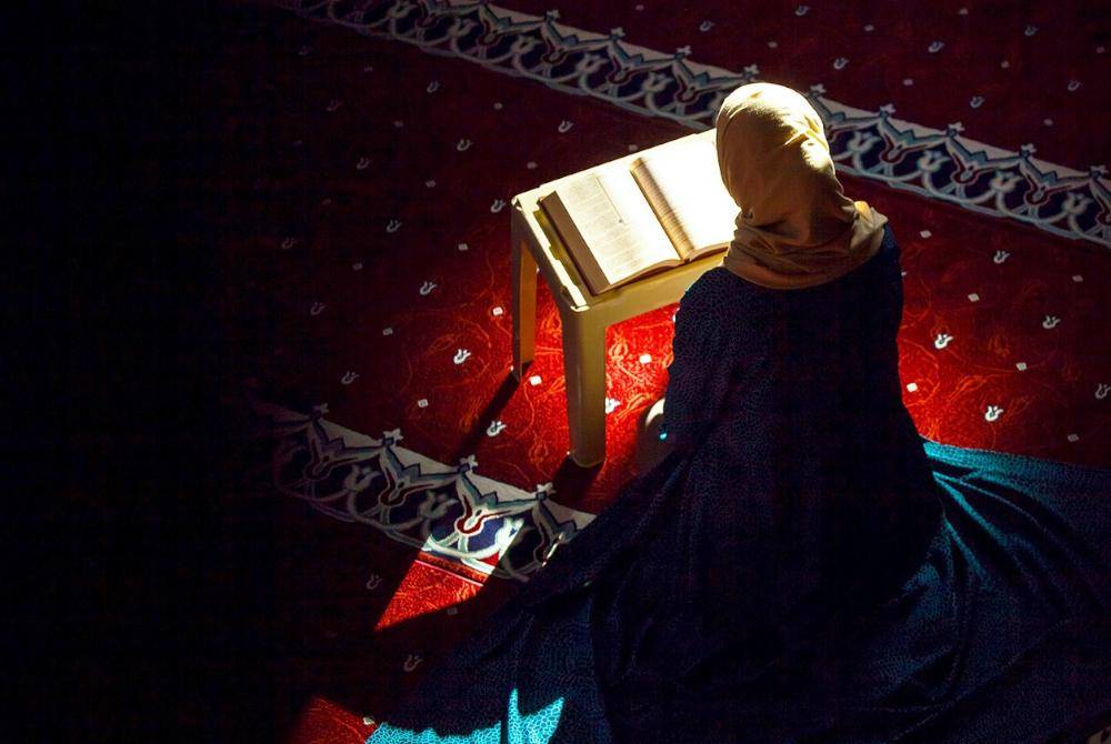 TIDAK hanya lelaki, ramai kaum Hawa pada zaman silam bergelar cendekiawan Islam hebat kerana memiliki ketinggian ilmu dan kebolehan tertentu termasuk Asy-Syifa' binti Abdullah. -Gambar hiasan