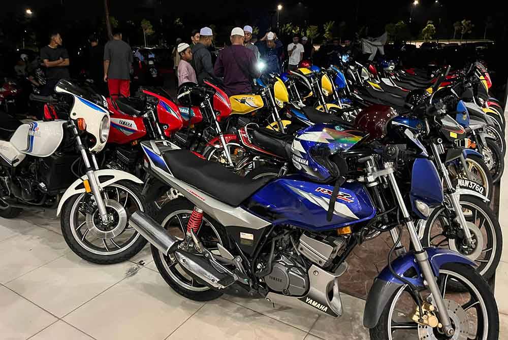 Ratusan motosikal RXZ ketika program RXZ Members Subuh Warrior,