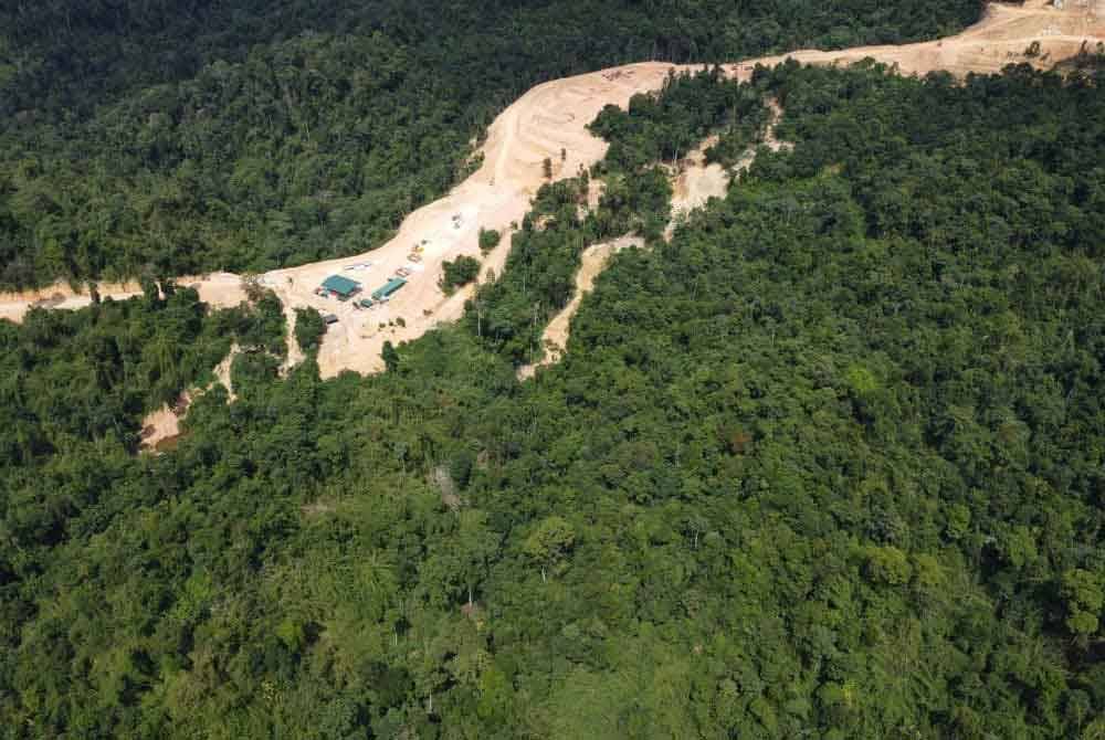 Projek kuari di Hutan Simpan Piah menyebabkan penduduk Kampung Kelatap menerima kesan pencemaran air. Foto: ihsan pembaca