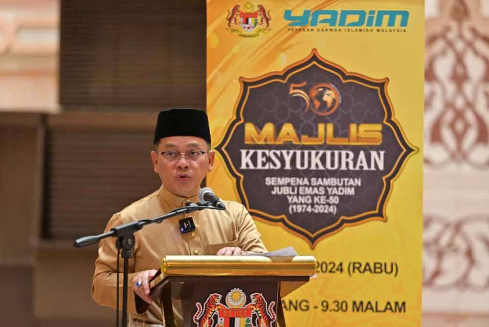 Mohd Na’im semasa berucap di Majlis Kesyukuran Sempena Sambutan Jubli Emas Yadim di sini pada Rabu. Foto Facebook Yadim