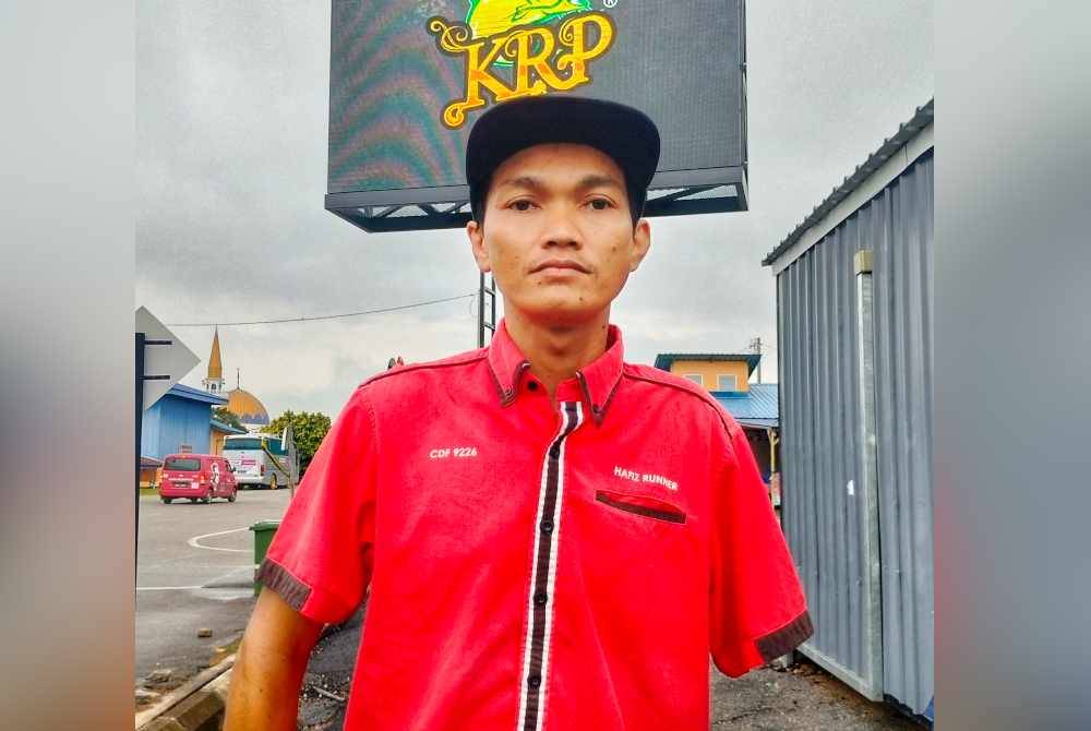 Muhammad Hafiz memulakan khidmat runner sejak 2015 hingga kini.