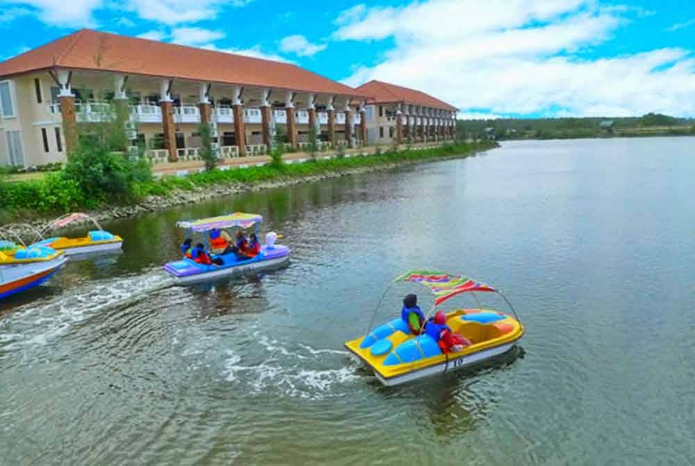Kepelbagaian aktiviti seperti berkayak, berbasikal di pesisir pantai dan paddle boat menjanjikan pengalaman menarik sepanjang berada di TABR.