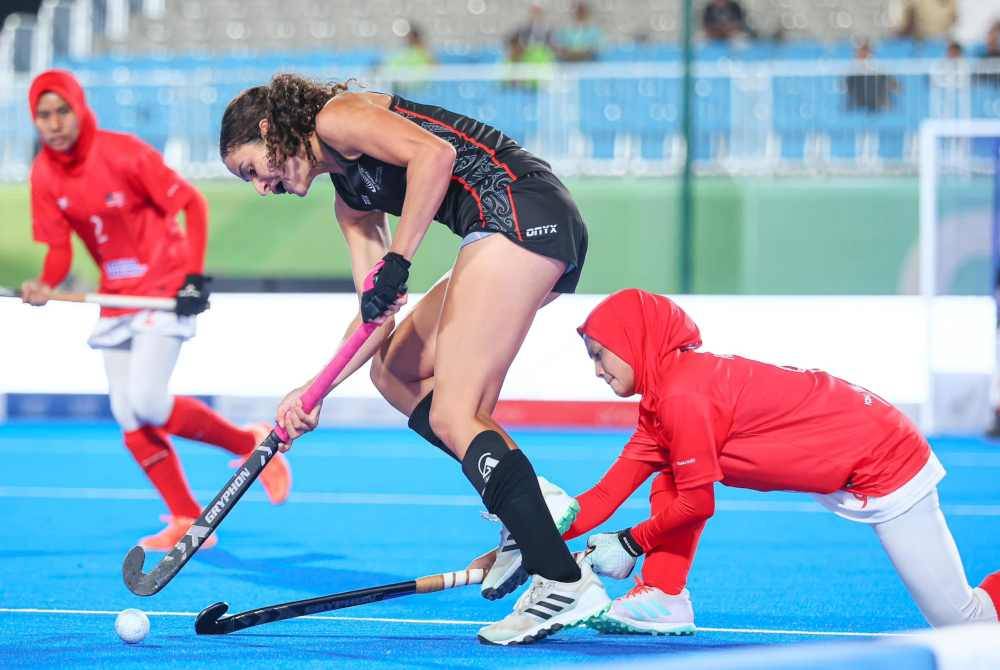 Antara aksi menarik perlawanan Malaysia menentang New Zealand dalam perlawanan penentuan tempat kelima hingga kelapan Kejohanan Hoki 5s Piala Dunia 2024. Foto International Hockey Federation (FIH)