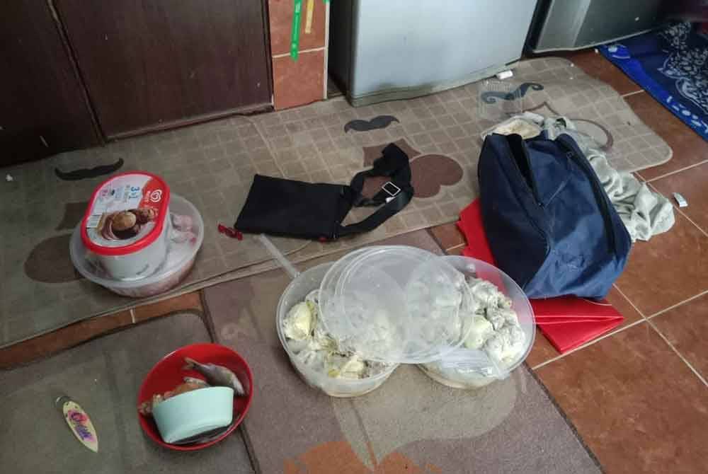 Durian dan ikan masin mentah antara yang dimakan suspek selepas menyamun.