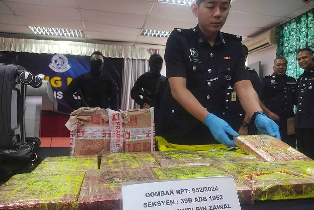 Dadah jenis ganja yang dirampas polis pada 25 Januari lalu di Gombak, Selangor.