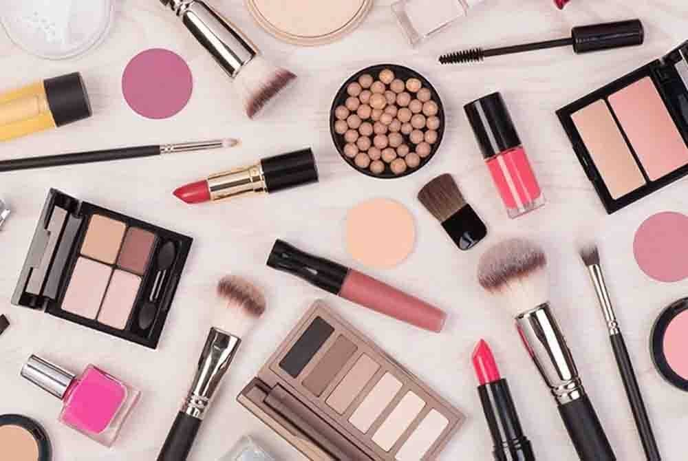 Penggunaan bahan per-and polyfluoroalkyl (PFAS) akan diharamkan dalam produk kosmetik mulai 31 Disember 2026. Gambar hiasan