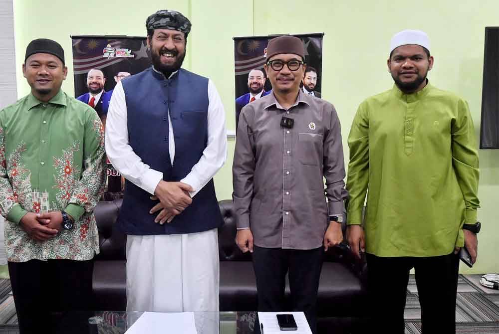 Muhammad Khalil (dua dari kanan) bersama Dr Abdullah (dua dari kiri) ketika sidang akhbar sempena sambutan Minggu Al-Quds Sedunia 2024.