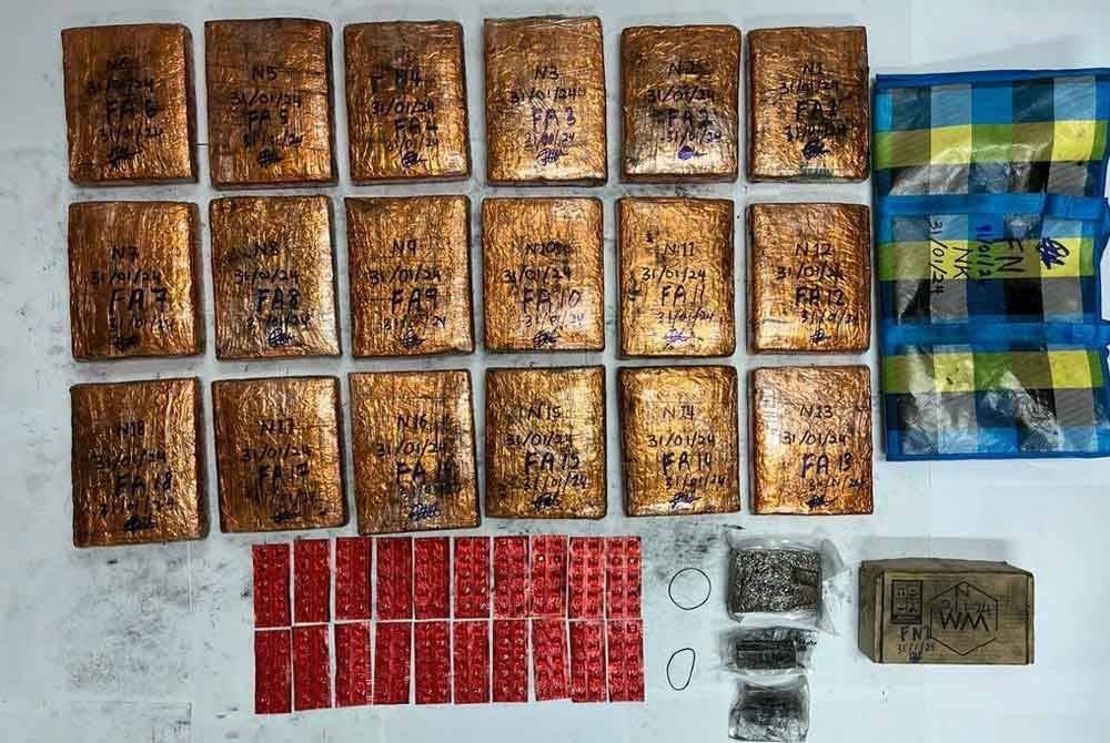 Antara dadah yang dirampas menerusi serbuan di sebuah unit kondominium di Jalan Gombak dekat sini pada Rabu.