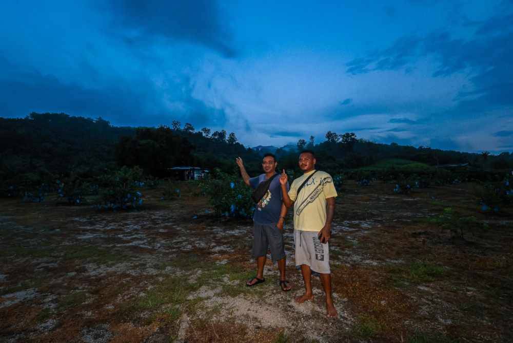 
Dua pekerja Indonesia menunjukkan tempat 13 tahanan Rohingya yang melarikan diri dari depot Imigresen meminta bantuan untuk berlindung.