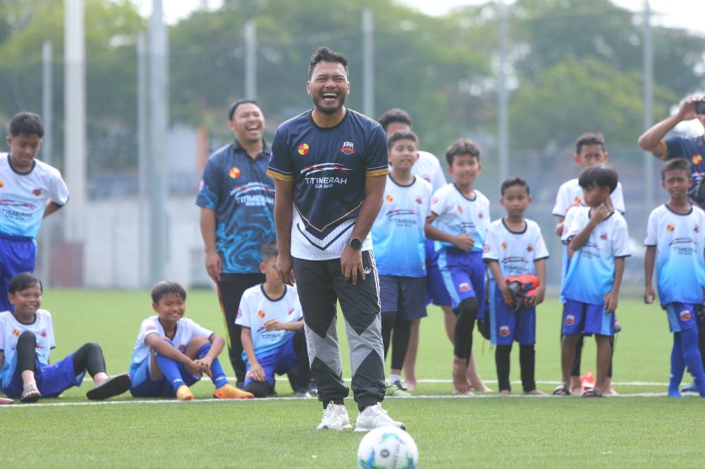 Safee menjadi tetamu jemputan istimewa pada majlis pelancaran CWFC di Seksyen 19, Shah Alam.