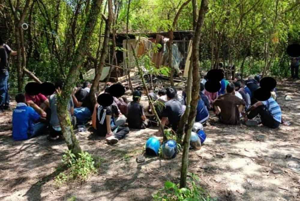 Serbuan yang dijalankan JSJN Perak berjaya menahan 601 individu yang disyaki terbabit dalam aktiviti penyalahgunaan dadah. Foto: ihsan polis