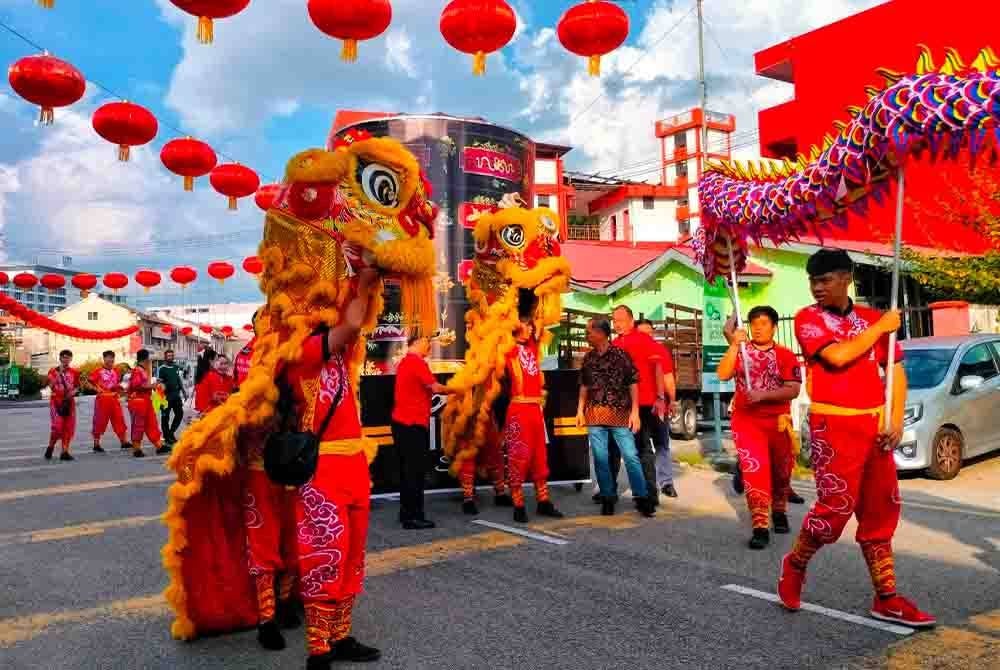 Sebahagian pertunjukan yang akan memeriahkan Jonker Walk, Banda Hilir sempena Tahun Baharu Cina.