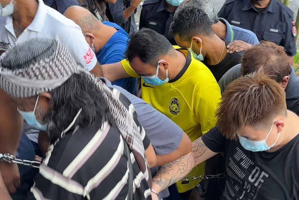 Kelima-lima tertuduh dibawa bersama tertuduh lain ke Mahkamah Majistret Bukit Mertajam pada Jumaat.