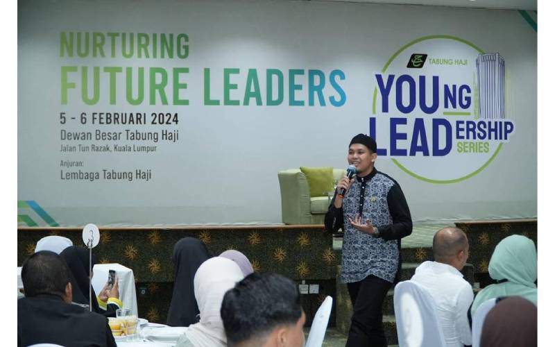 Mohd Fakhrul menyampaikan ceramah dan merupakan sebahagian daripada modul pemantapan rohani program TH Young Leadership Series 2024. 