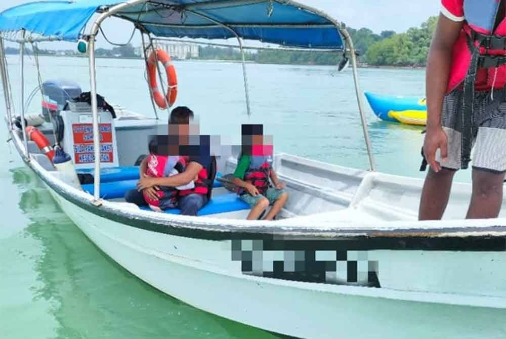 Maritim Malaysia Negeri Melaka dan Negeri Sembilan menahan tiga bot penumpang selepas melanggar syarat sah lesen di perairan Negeri Sembilan pada petang Isnin.