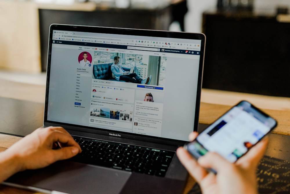 ANDAI mempunyai suatu masalah, sebaiknya bertanyalah terus kepada mereka yang pakar dan tidak berkongsikannya di media sosial. -Gambar hiasan/ Foto: Unsplash