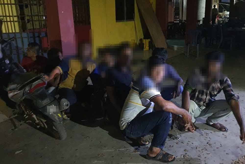 Operasi yang bermula Selasa dan berakhir pada Rabu itu berjaya menahan 13 lelaki warganegara Bangladesh dan seorang lelaki serta perempuan Pakistan.