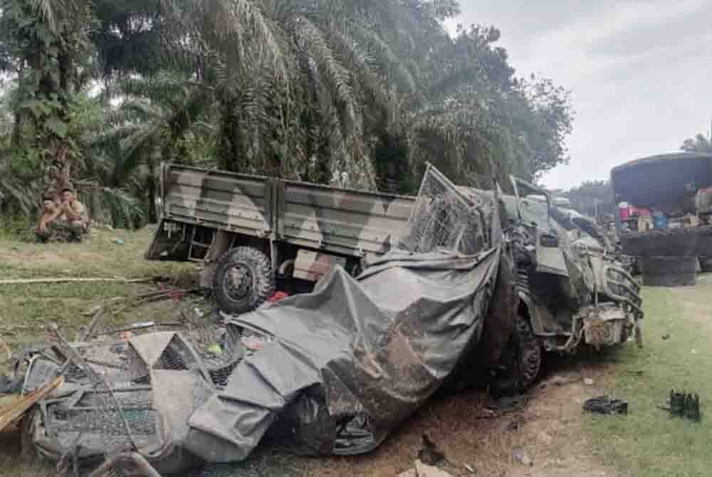 Keadaan trak berkenaan sebaik kejadian pada Jumaat.