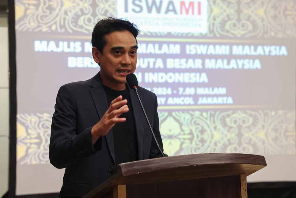 Ashwad menyampaikan ucapan pada Majlis Makan Malam Iswami bersama Duta Besar Malaysia di Indonesia.