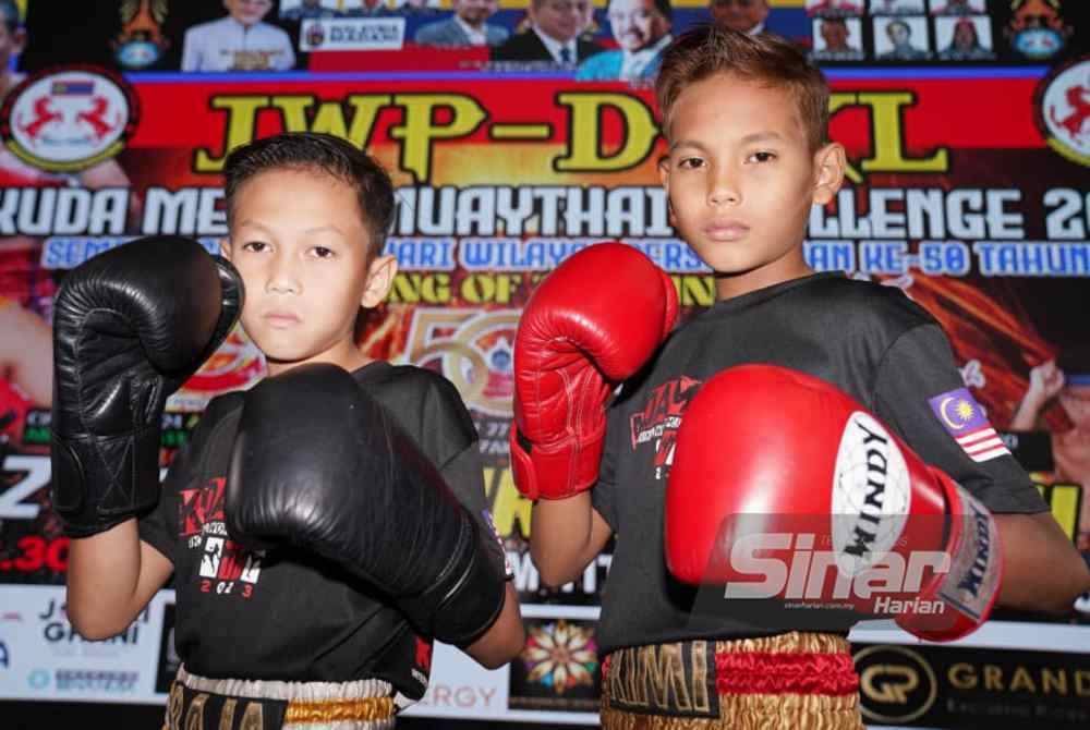 Farish Hakimi (kanan) dan Aiman Harith teruja untuk bertarung buat kali pertama di pentas profesional dalam Cabaran Muaythai 2024 di Stadium Titiwanga, Kuala Lumpur hujung minggu ini. FOTO: SINAR HARIAN/ROSLI TALIB