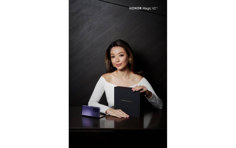 HONOR Magic V2 macam seorang pembantu peribadi bersaiz poket untuk Marion.