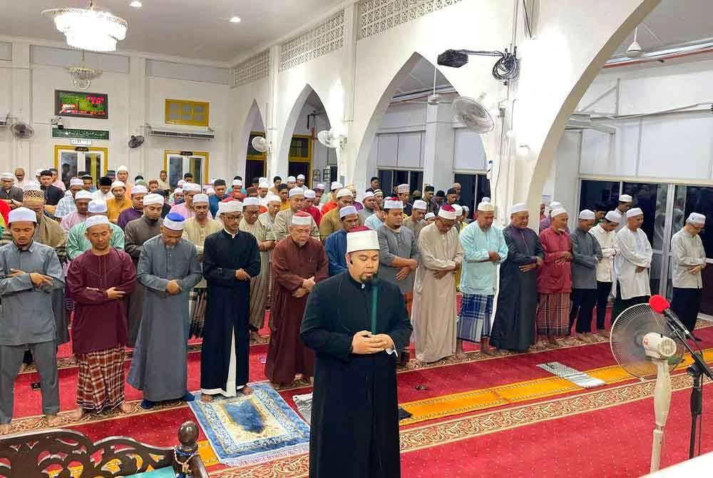 Bayaran imam tarawih sepanjang tempoh sebulan Ramadan yang mencecah lima angka sudah menjadi kebiasaan di negeri ini.