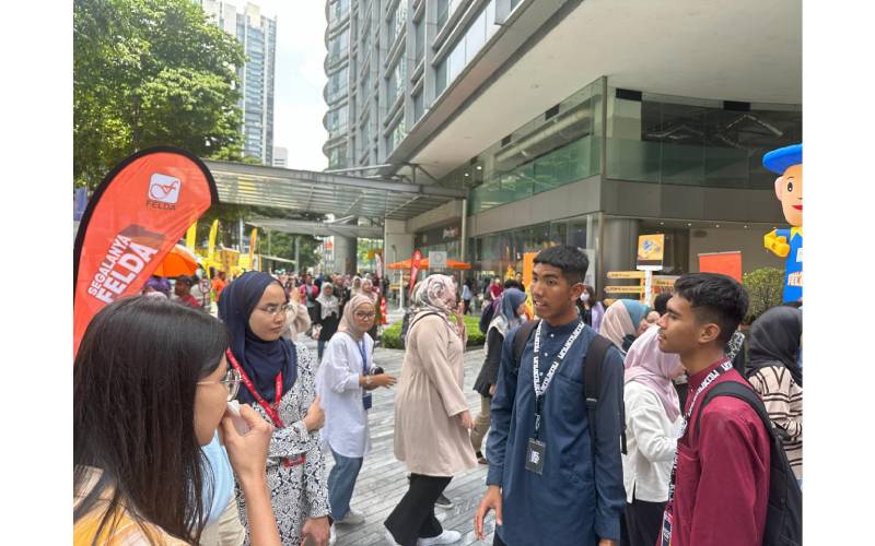 Karnival ‘Segalanya FELDA’ 2024 turut menjadi medan kepada anak-anak muda berkongsi idea dan pandangan selain menikmati aktiviti-aktiviti yang menarik.