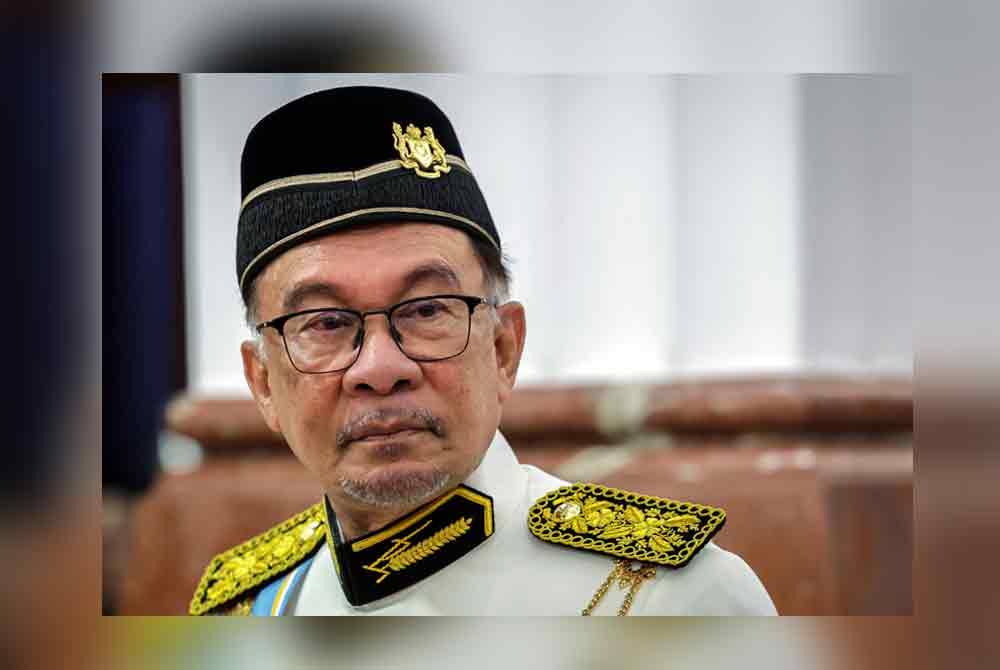 Perdana Menteri Datuk Seri Anwar Ibrahim hadir pada Istiadat Pembukaan Mesyuarat Pertama Penggal Ketiga Parlimen ke-15 di Bangunan Parlimen pada Isnin. Foto Bernama