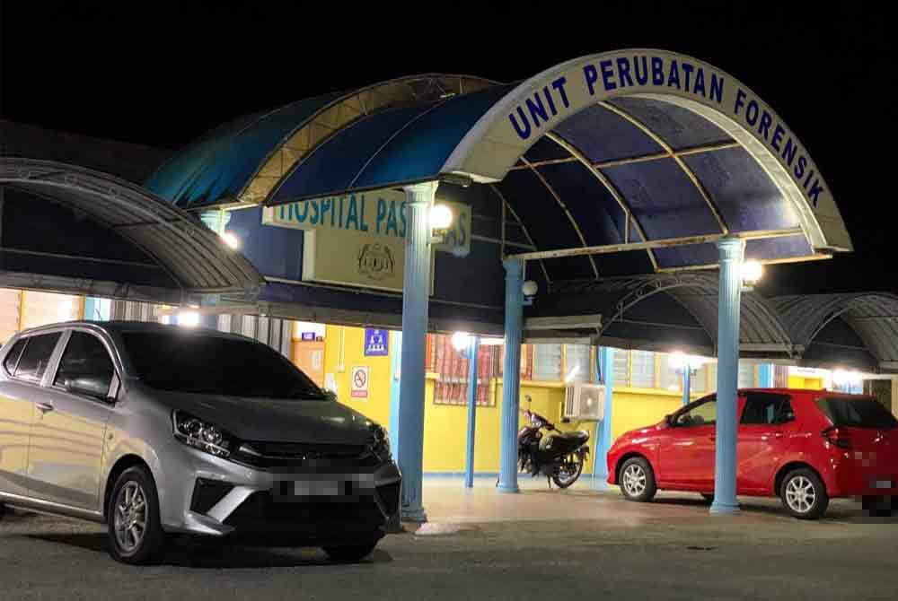 Mayat mangsa dibedah siasat di Unit Perubatan Forensik Hospital Pasir Mas.