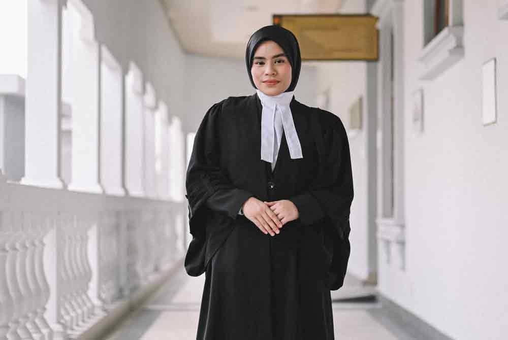 Tun Laila sering berkongsi mengenai sistem perundangan negara.