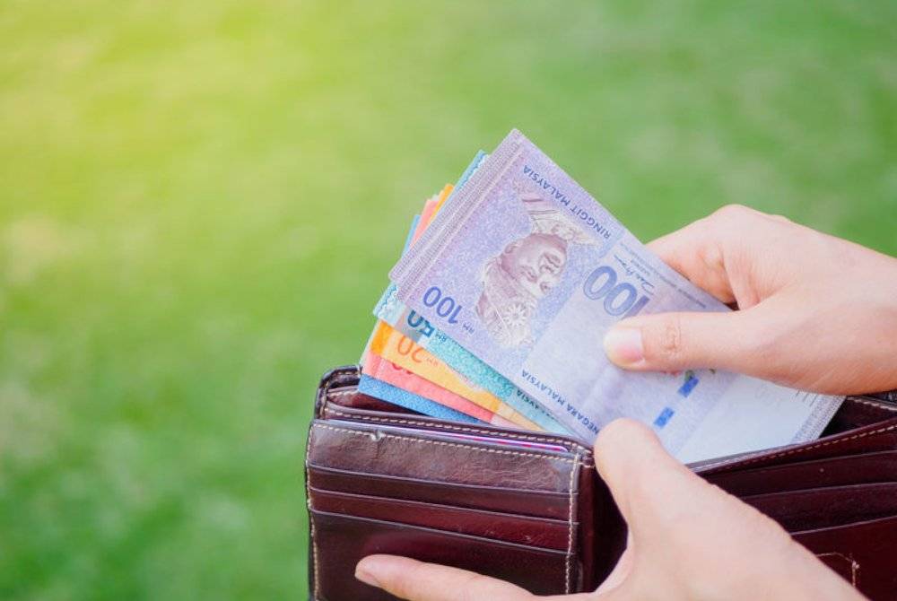 ELAKKAN unsur penipuan ketika berurus niaga. -Gambar hiasan/ Foto: Freepik