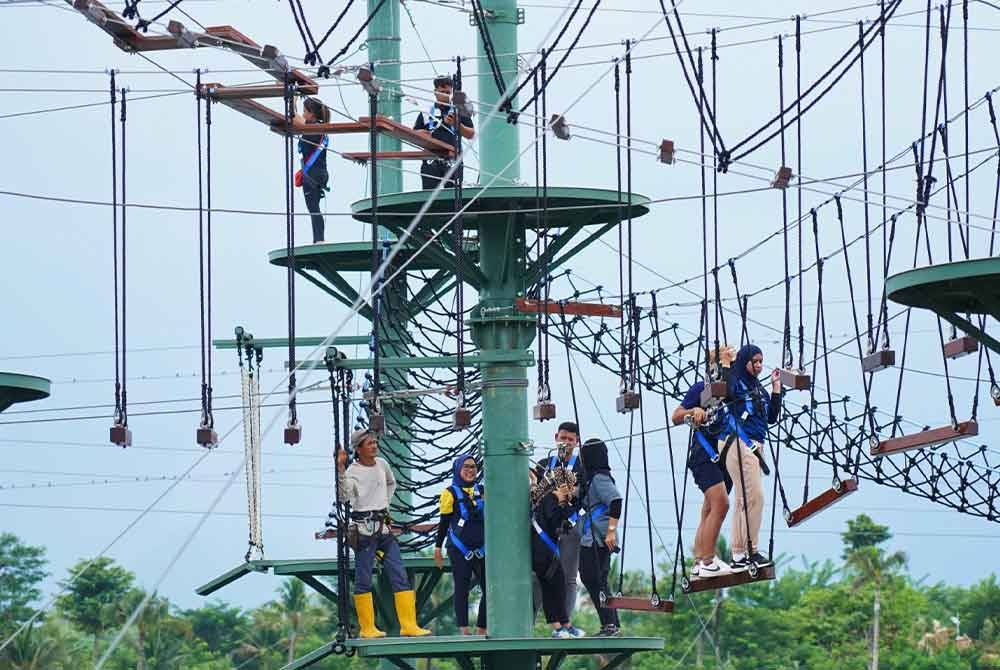 ESCAPE Ipoh menyediakan lebih 30 permainan yang juga aktiviti membina pasukan terbesar di Asia Tenggara buat masa ini.