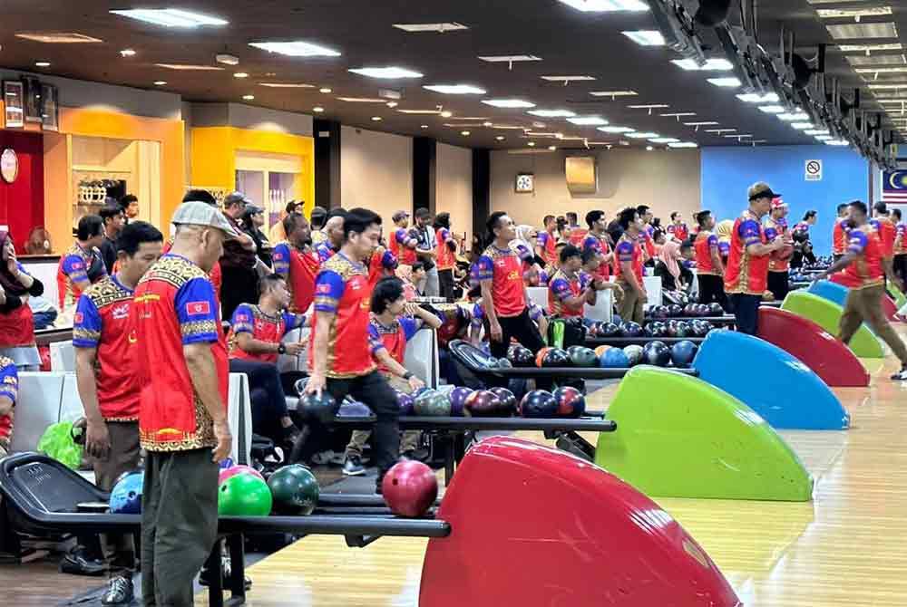 Peserta bersemangat mengambil bahagian dalam kejohanan tersebut.