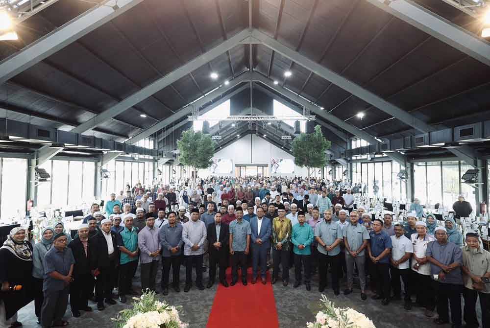 Pengurusan melibatkan 300 masjid di Kedah hadir pada Majlis Taklimat Projek Sistem Solar PV di Masjid-Masjid seluruh Kedah di Alor Setar pada Ahad.
