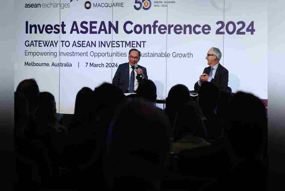 Anwar semasa sesi soal jawab selepas menyampaikan ucaptama pada Persidangan Invest Asean 2024 pada Khamis. Foto Bernama