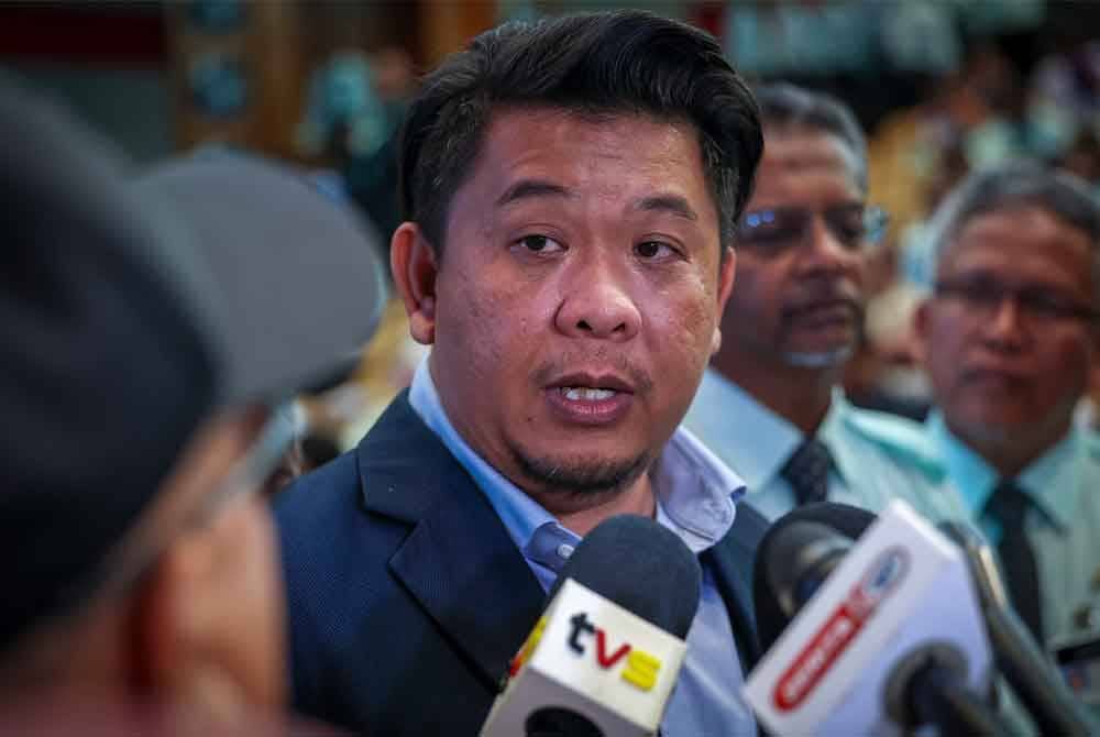 Lukanisman bercakap kepada pemberita selapas majlis Sambutan Hari Pembantu Perubatan ke-13 bertemakan "Bakti Mulia, Masyarakat Sejahtera Aspirasi Malaysia Madani" pada Ahad. Foto Bernama