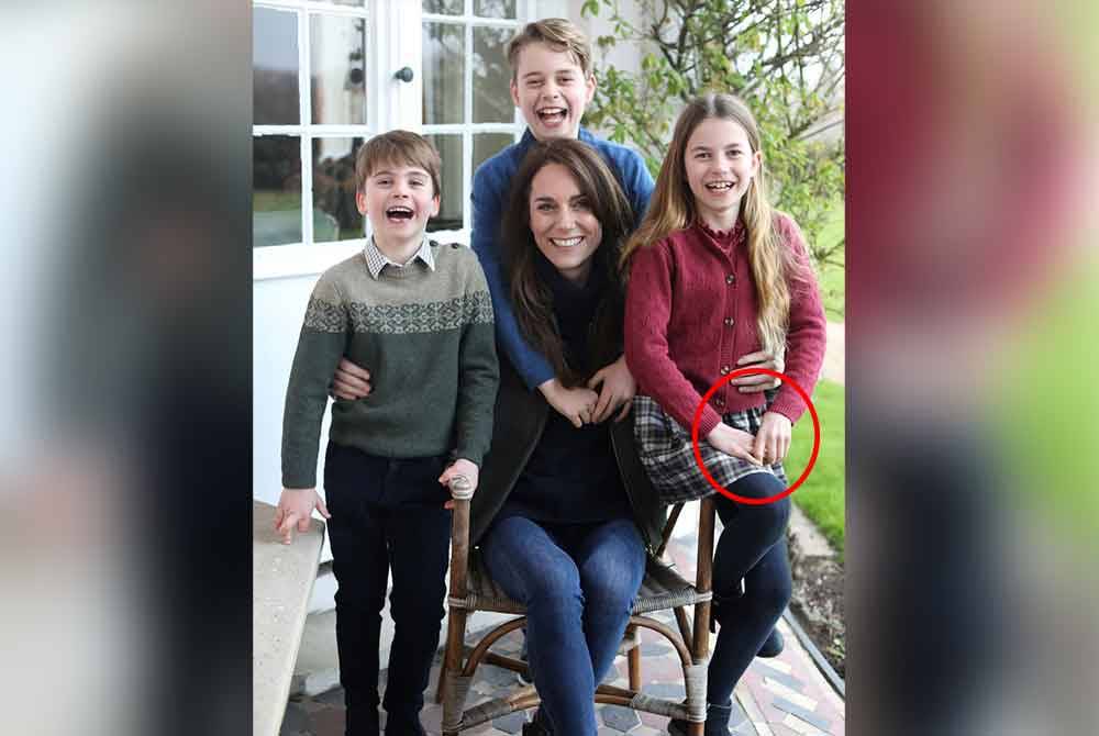 Kedudukan tidak selari tangan Puteri Charlotte telah mencetuskan tanda tanya jika gambar itu 'dimanipulasi'. - Foto: Agensi